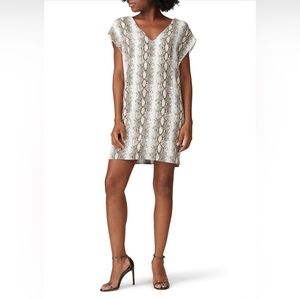 Slate & Willow Snake Print Shift size XL (MSRP $88)